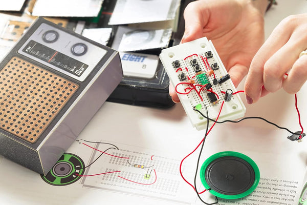 Retro Radio-Advent Calendar Kit
